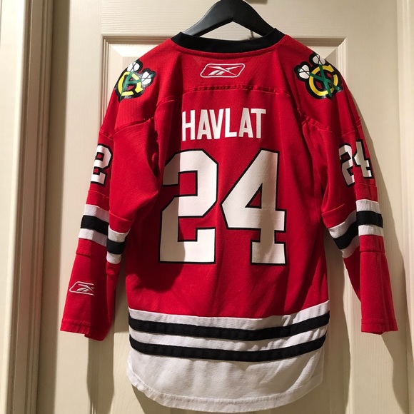 Youth Blackhawks jersey size L/XL - Picture 2 of 3